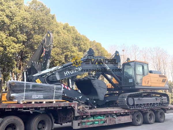 HYUNDAI HX340HD Excavator
