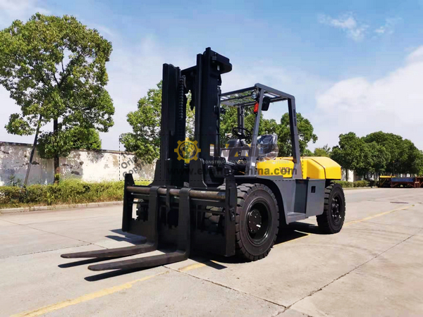 1 Unit TEU Forklift FD100T