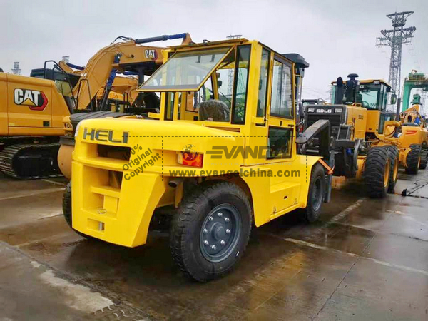 HELI CPCD100 Forklift