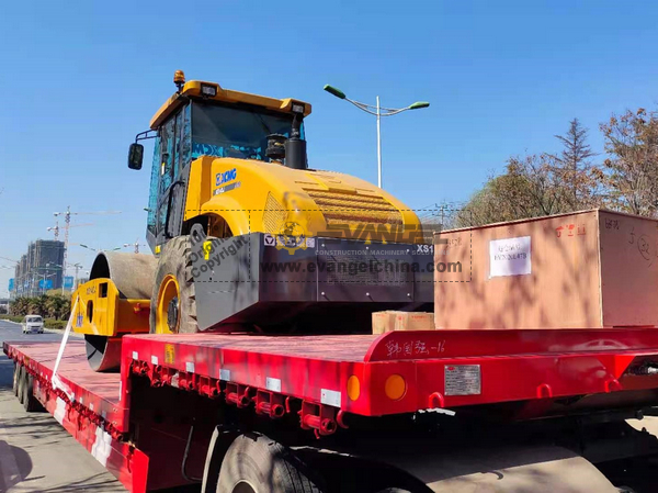 XCMG XS143J Road Roller