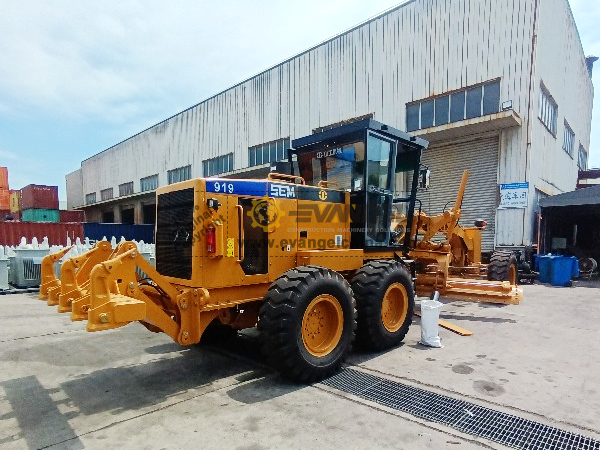 SEM 919 Motor Grader