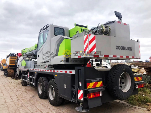 Georgia ZOOMLION Truck Crane ZTC300E552