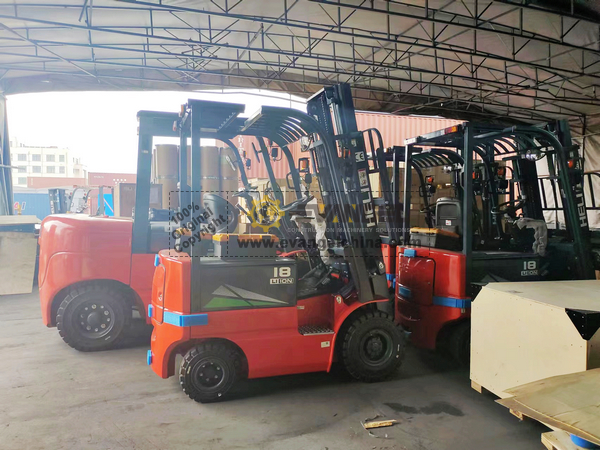 HELI CPCD40-QC5K2 Forklift