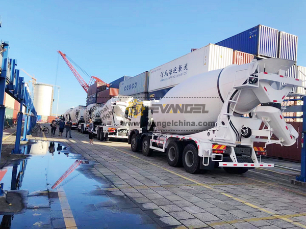 2 Unit HOWO CLW5310GJBZ5 Concrete Mixer Truck