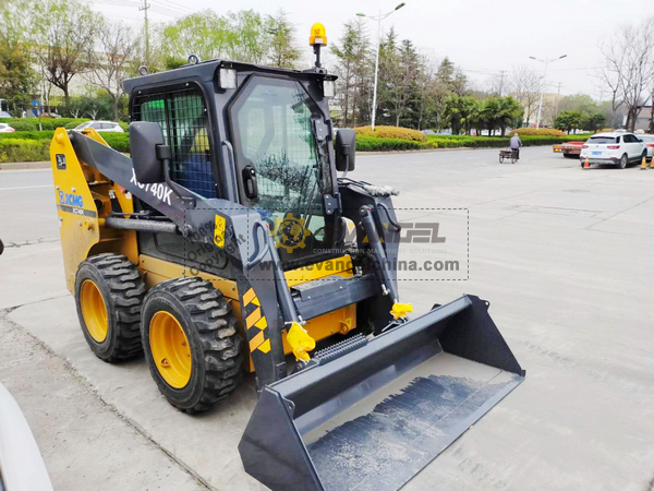 1 Unit XCMG XC740K Skid Steer Loader