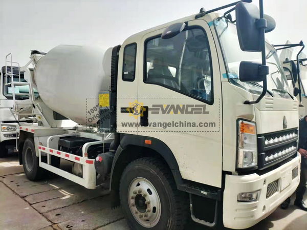 HOWO CLW5250GJBZ4 Concrete Mixer Trucks