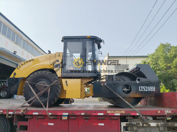 LUTONG LTS208H Road Roller