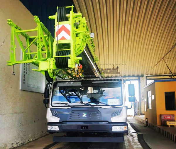 ZOOMLION Truck Crane ZTC251V451