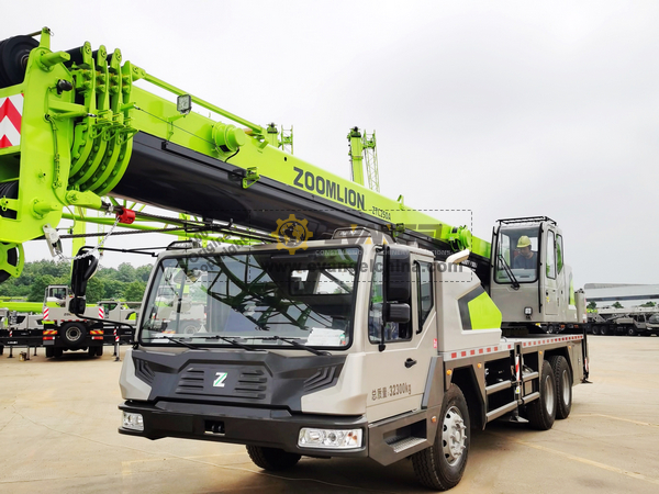 ZOOMLION Truck Crane