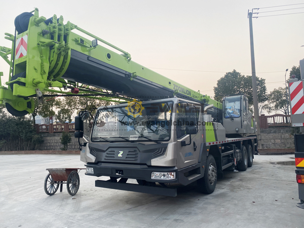 ZOOMLION Truck Crane ZTC251V451