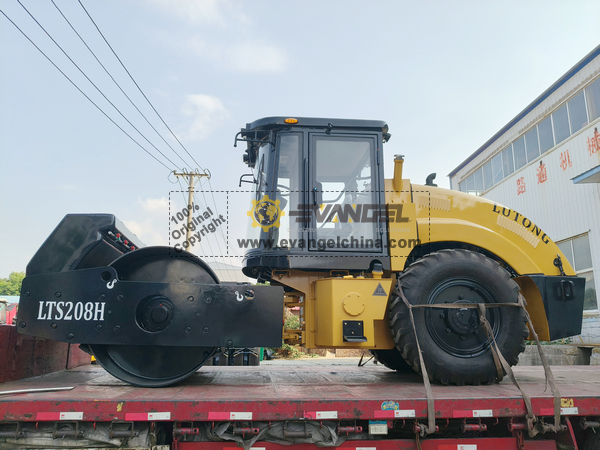 LUTONG LTS208H Road Roller