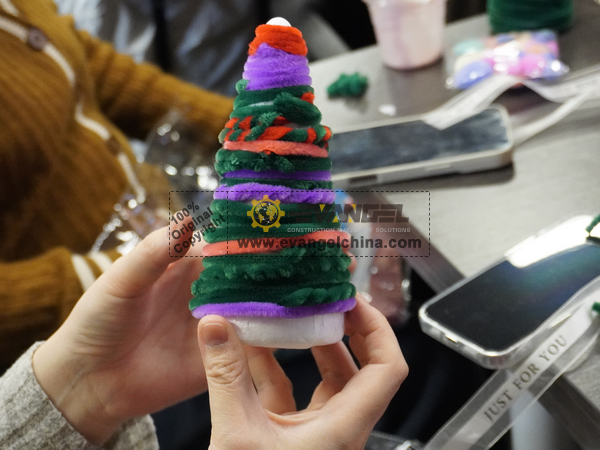 GALAXY LEGION Celebrates Christmas Together with Creativity and Warmth