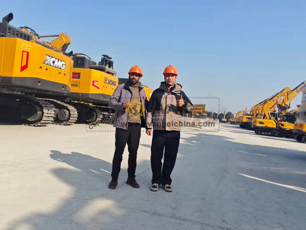 Sudan Client Visited XCMG Factory