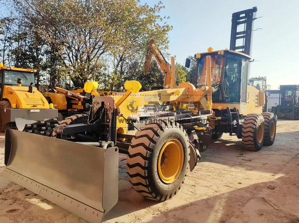 XCMG GR165 Motor Grader