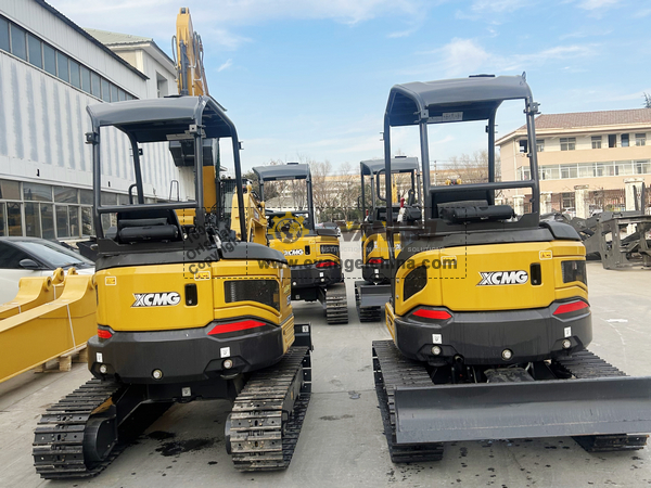 Ecuador - 5 Units XCMG XE27U Excavator