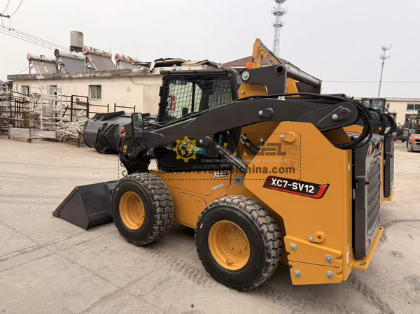 XCMG XC7-SV12 Skid Steer Loader