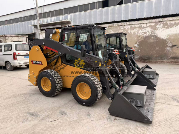XCMG XC7-SV12 Skid Steer Loader