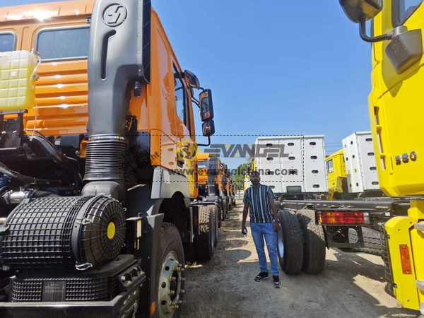 Sudan Client Visited SHACMAN Factory